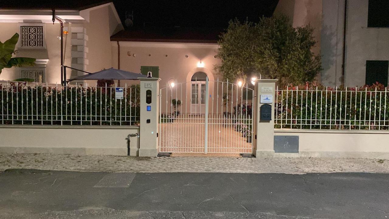 Villino Micol Camere A Due Passi Dal Mare Marina Di Carrara Buitenkant foto